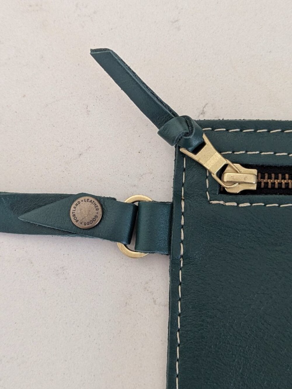 Portland Leather Adriana Wristlet Peacock Green Zip Pouch - Picture 3 of 4